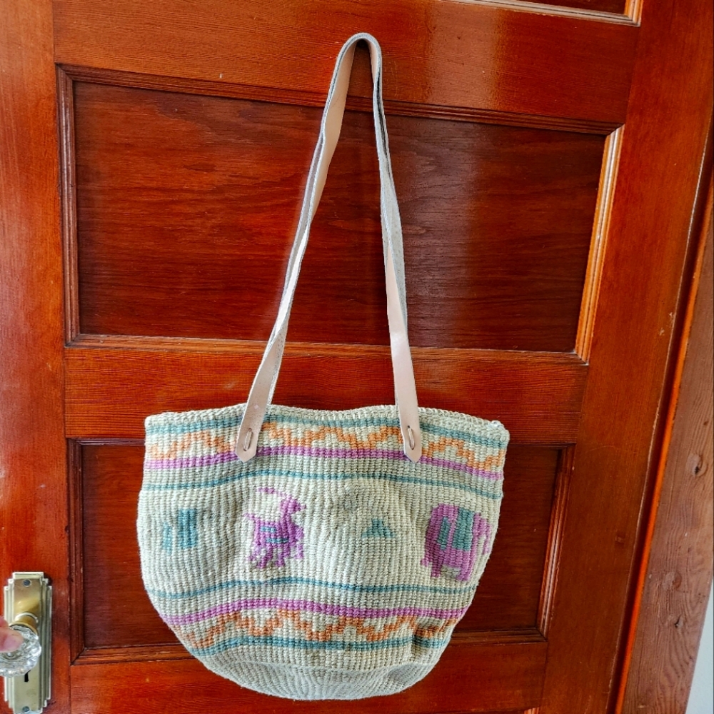 Vintage Woven Juye Sisal Bag Elephant Motif *needs Minor Repair*
